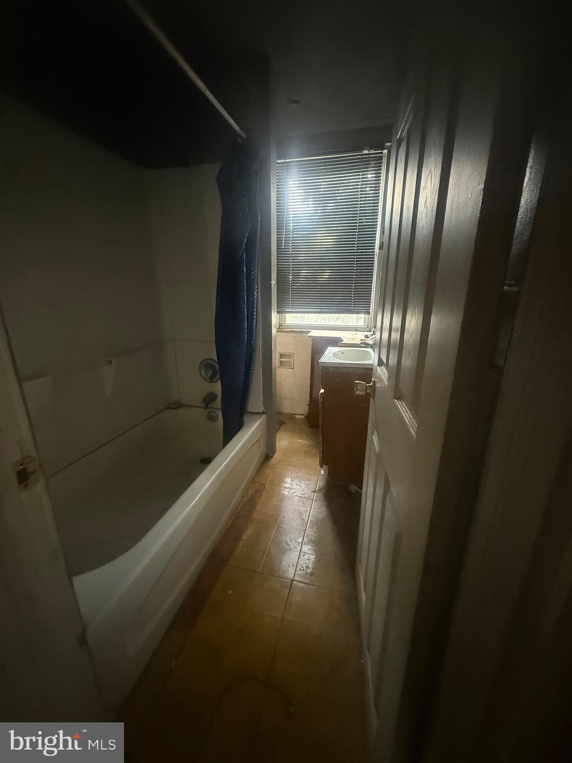6984 Aberdeen Road Upper Darby, PA 19082 - Photo 7 of 15 Gallery Image 7