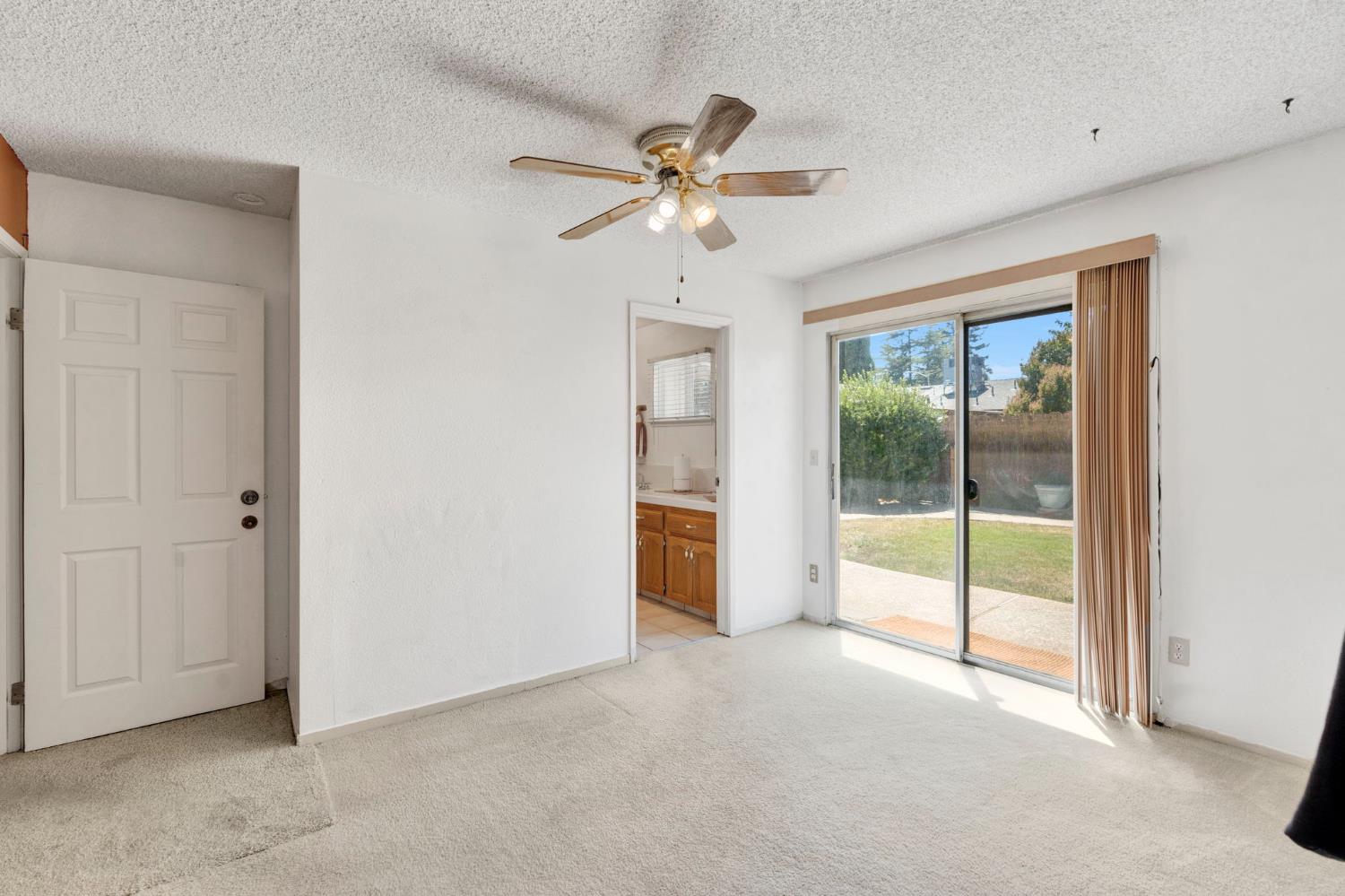404 Fall Avenue Madera, CA 93637 - Photo 31 of 38 Gallery Image 31