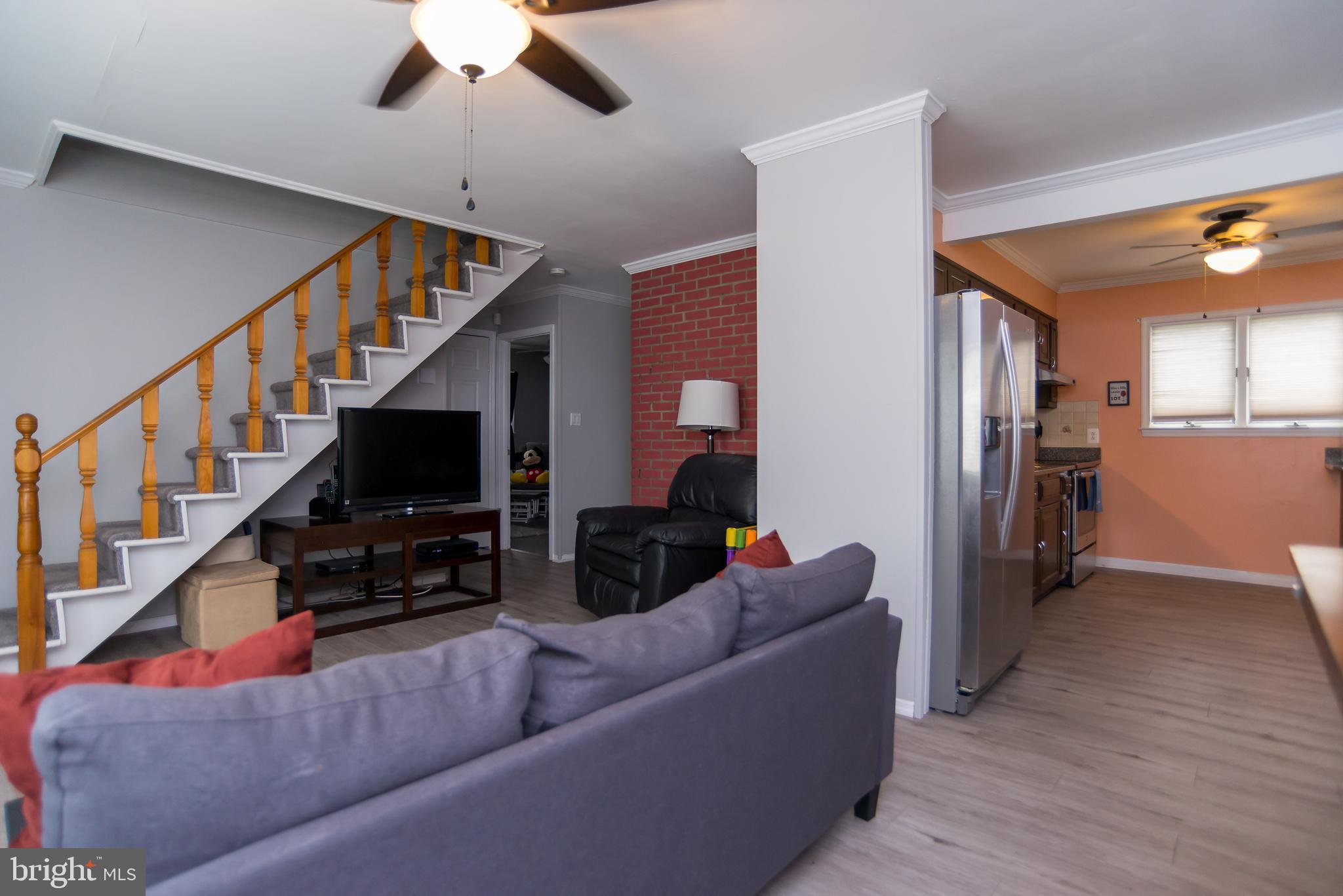 43 Winding Road Levittown, PA 19057 - Photo 6 of 36 Gallery Image 6