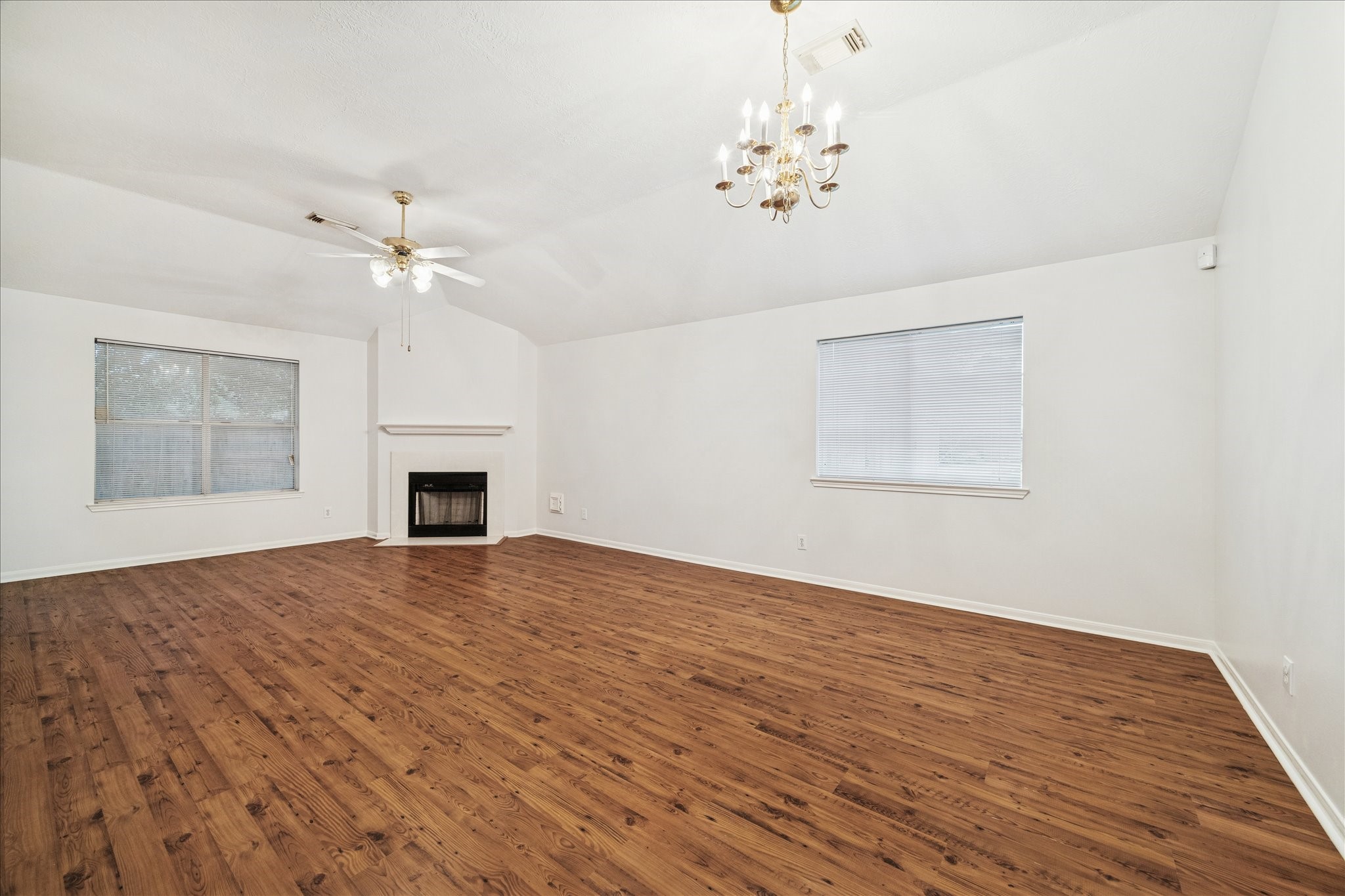 26912 Castlecliff Lane Humble, TX 77339 - Photo 5 of 20