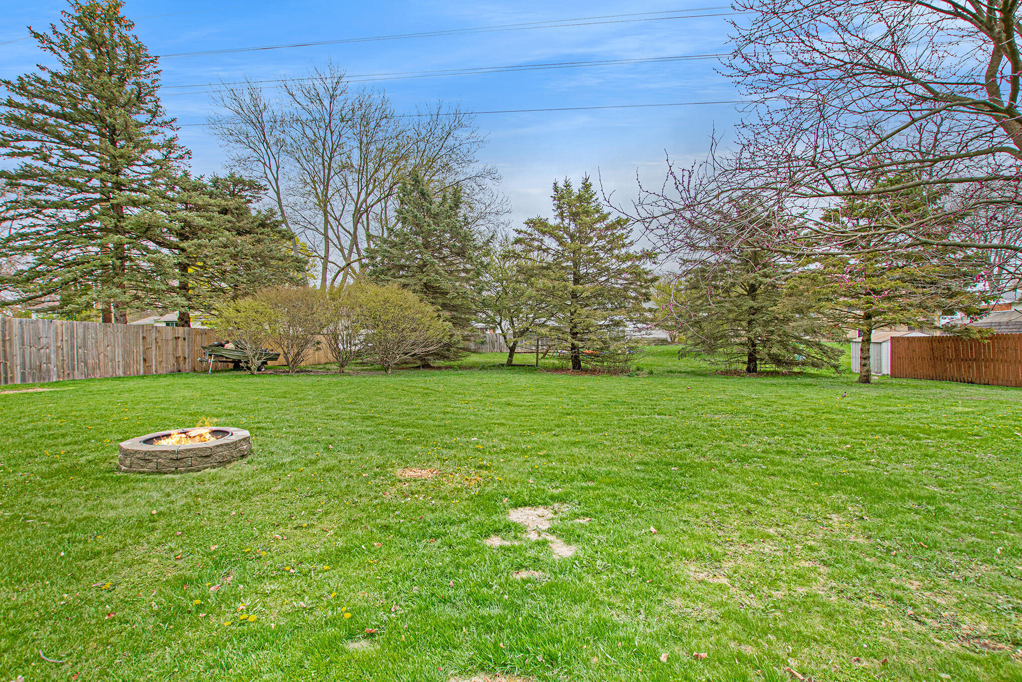 2463 Glengarry Road Jackson, MI 49203 - Photo 33 of 37 Backyard