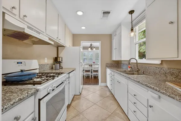 $585,000 | 3620 East Country Club Lane, Sacramento, CA 95821