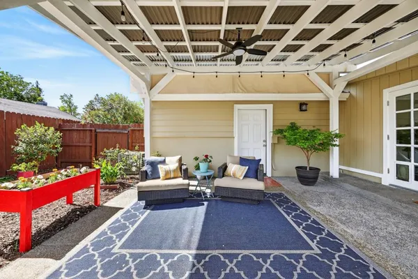 $585,000 | 3620 East Country Club Lane, Sacramento, CA 95821