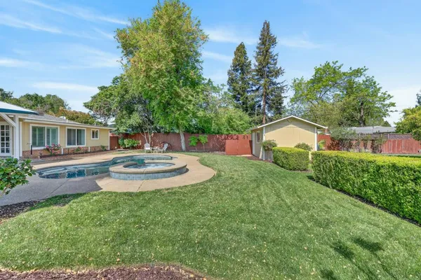 $585,000 | 3620 East Country Club Lane, Sacramento, CA 95821