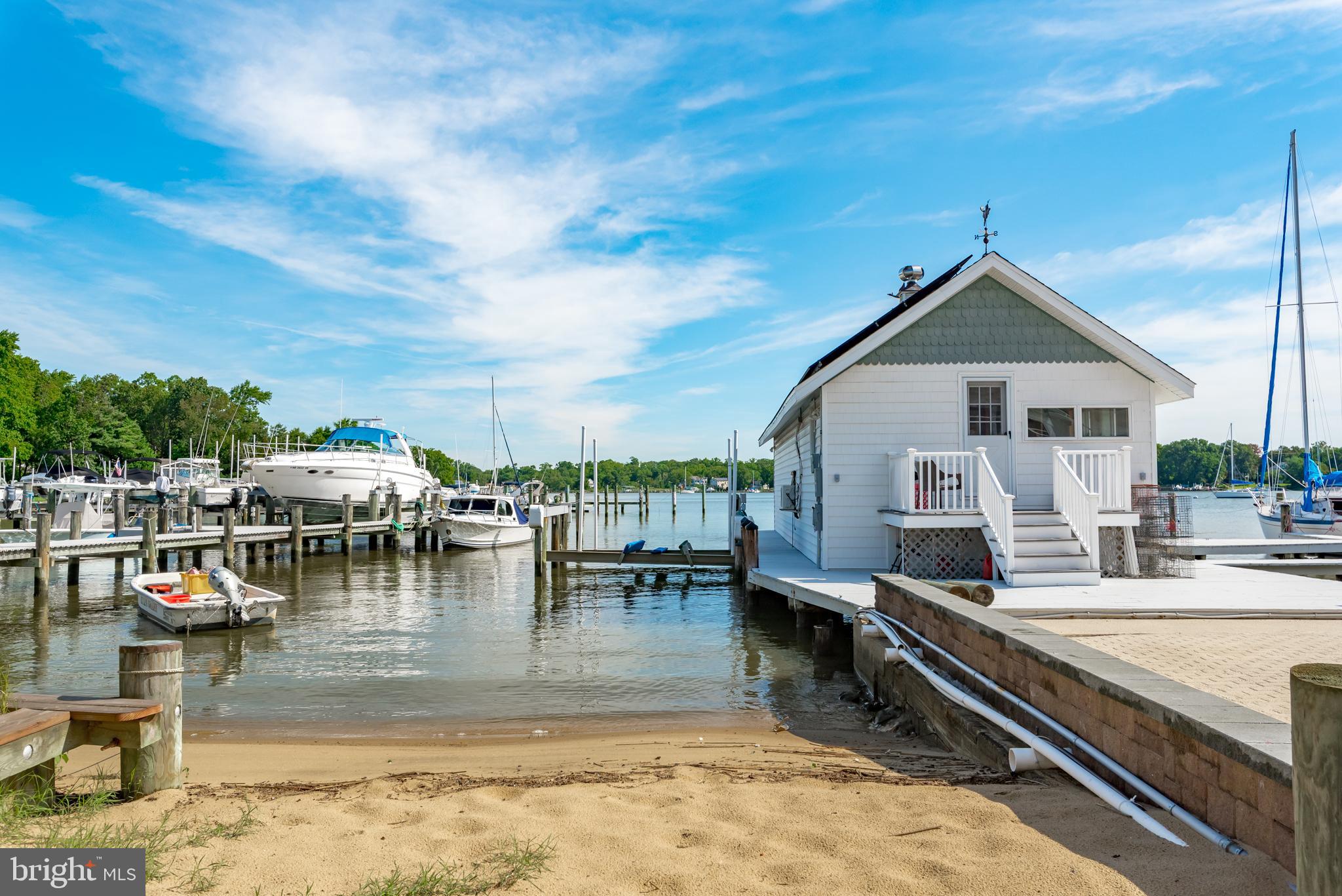 3731 Thomas Point Road Annapolis, MD 21403 - Photo 7 of 90 Sandy beach next to boat house and lift
