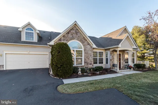 $725,000 | 350 Shady Brook Drive, Unit 183, Langhorne, PA 19047
