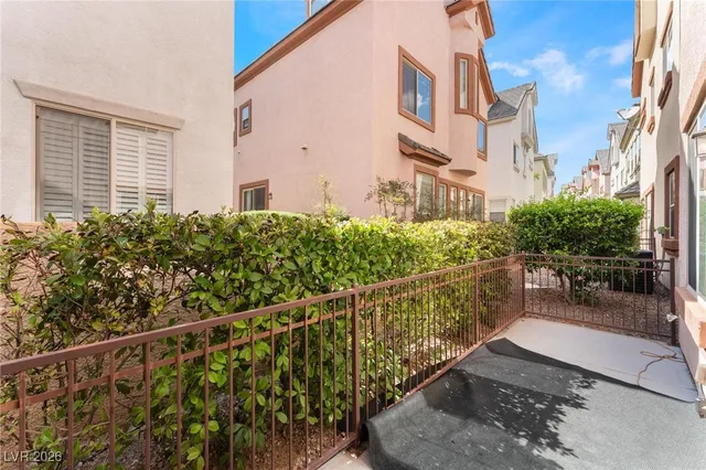 $2,750 | 9201 Whitekirk Place, Las Vegas, NV 89145