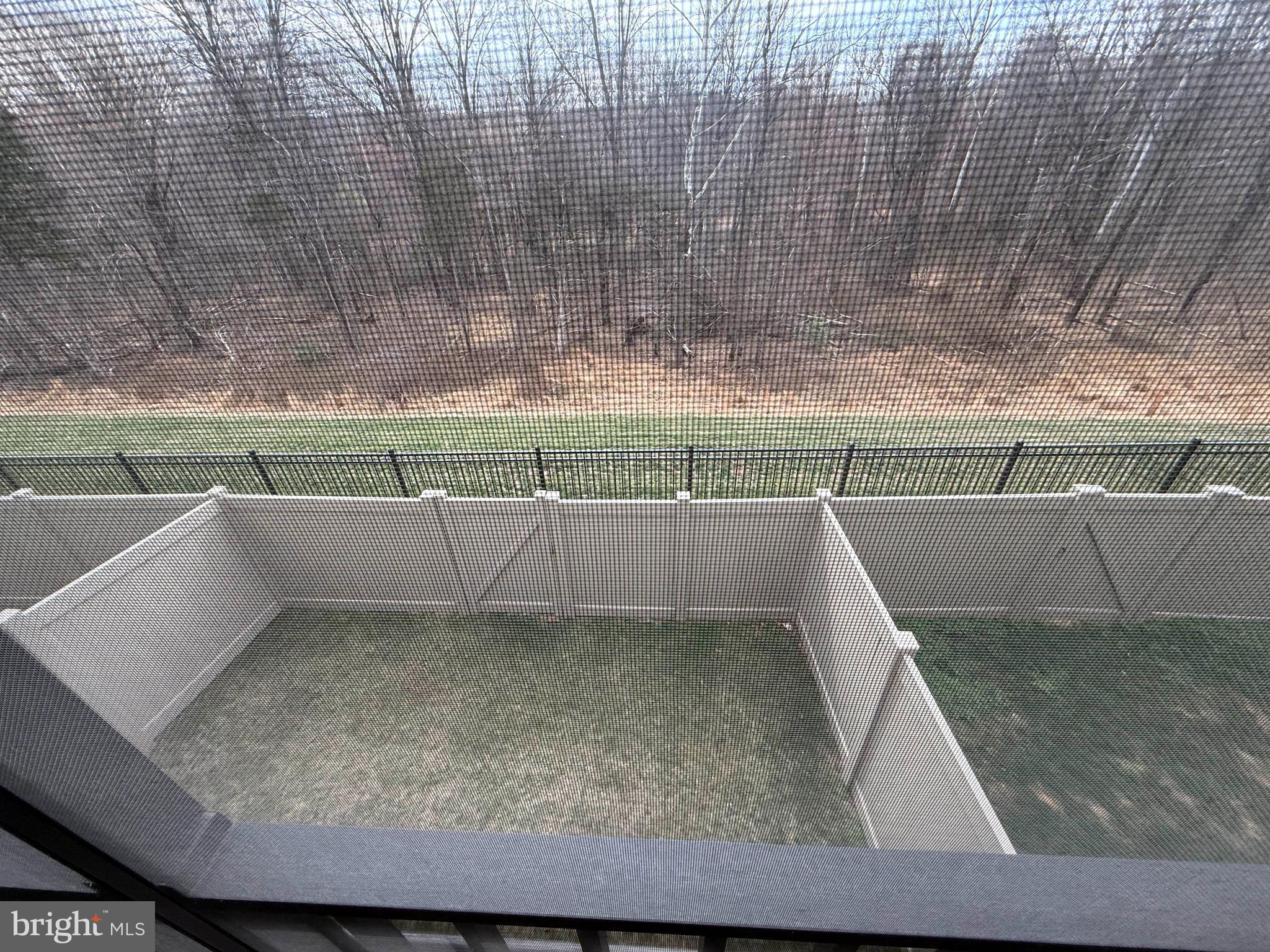 5207 Ridgeview Retreat Drive Chantilly, VA 20151 - Photo 22 of 28 a view of a back yard