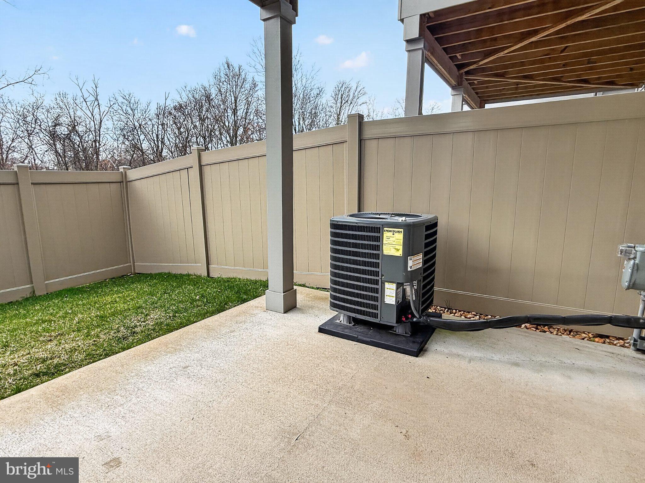 5207 Ridgeview Retreat Drive Chantilly, VA 20151 - Photo 23 of 54 Private outdoor space with greenery.