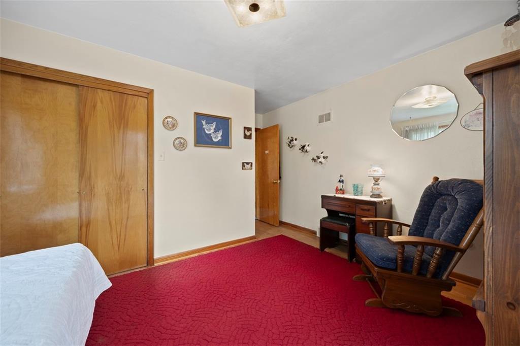 6858 Ridgevue Drive Pittsburgh, PA 15236 - Photo 21 of 29 Bedroom 2