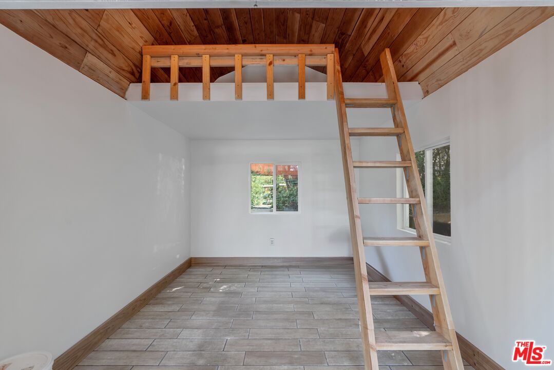 1667 Las Virgenes Canyon Road, Unit 9 Calabasas, CA 91302 - Photo 21 of 29