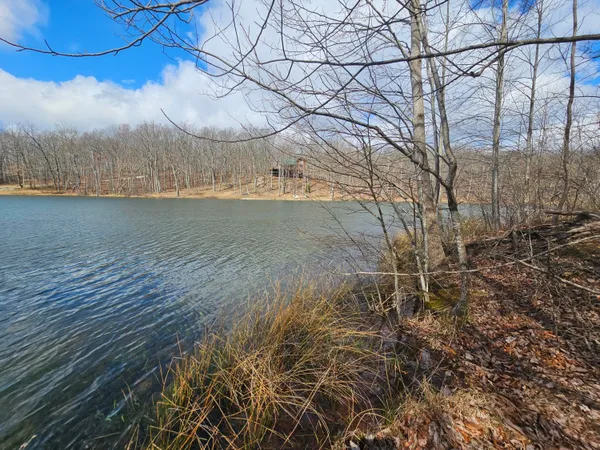 $129,000 | 24 Blumont Drive, Unit 24, Altamont, TN 37301
