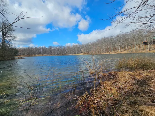 $129,000 | 24 Blumont Drive, Unit 24, Altamont, TN 37301