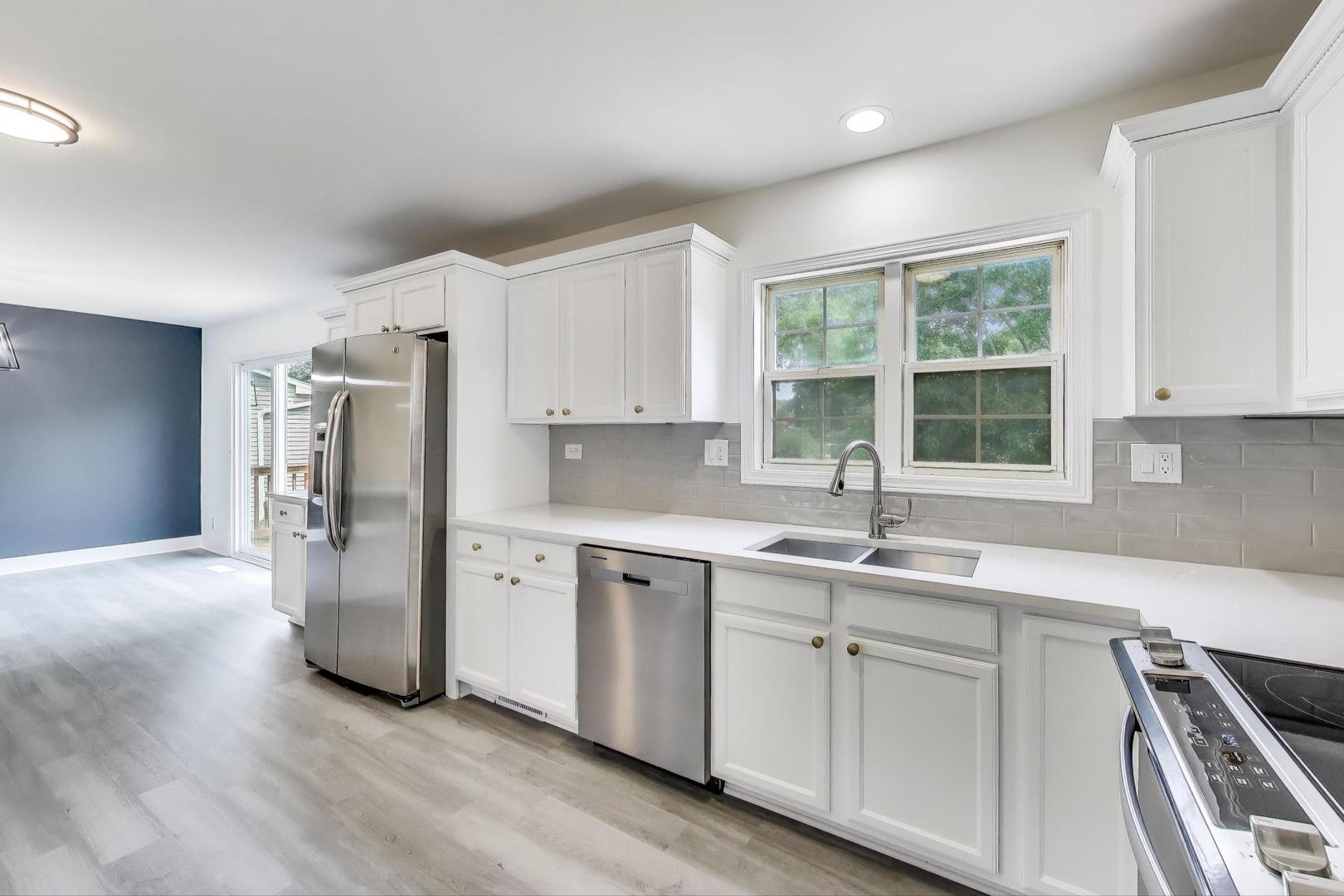 304 North Pinecrest Road Bolingbrook, IL 60440 - Photo 13 of 42