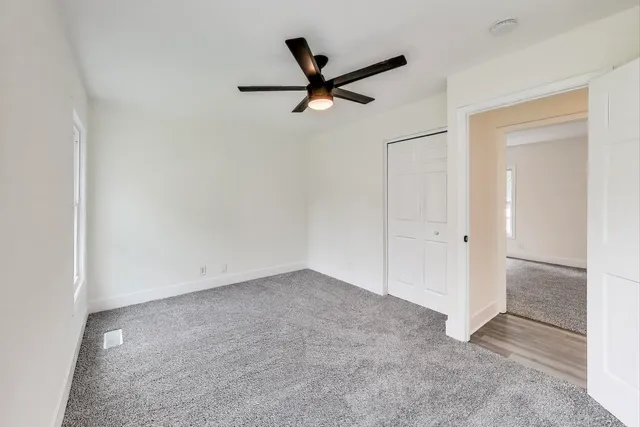 $384,900 | 304 North Pinecrest Road, Bolingbrook, IL 60440