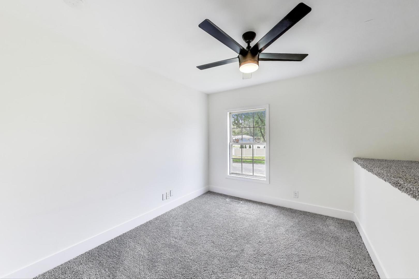 304 North Pinecrest Road Bolingbrook, IL 60440 - Photo 23 of 42