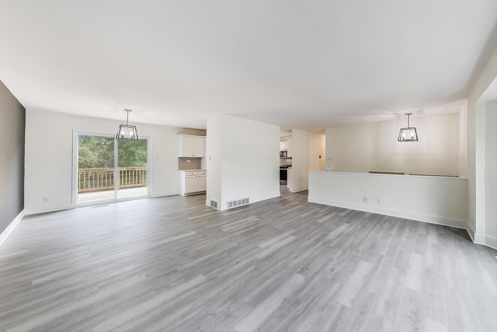 304 North Pinecrest Road Bolingbrook, IL 60440 - Photo 7 of 42
