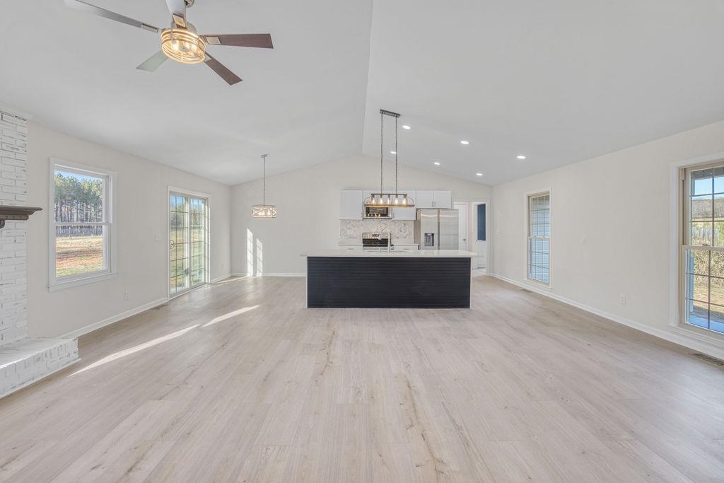 4760 Cockrell Road Greer, SC 29651 - Photo 5 of 37