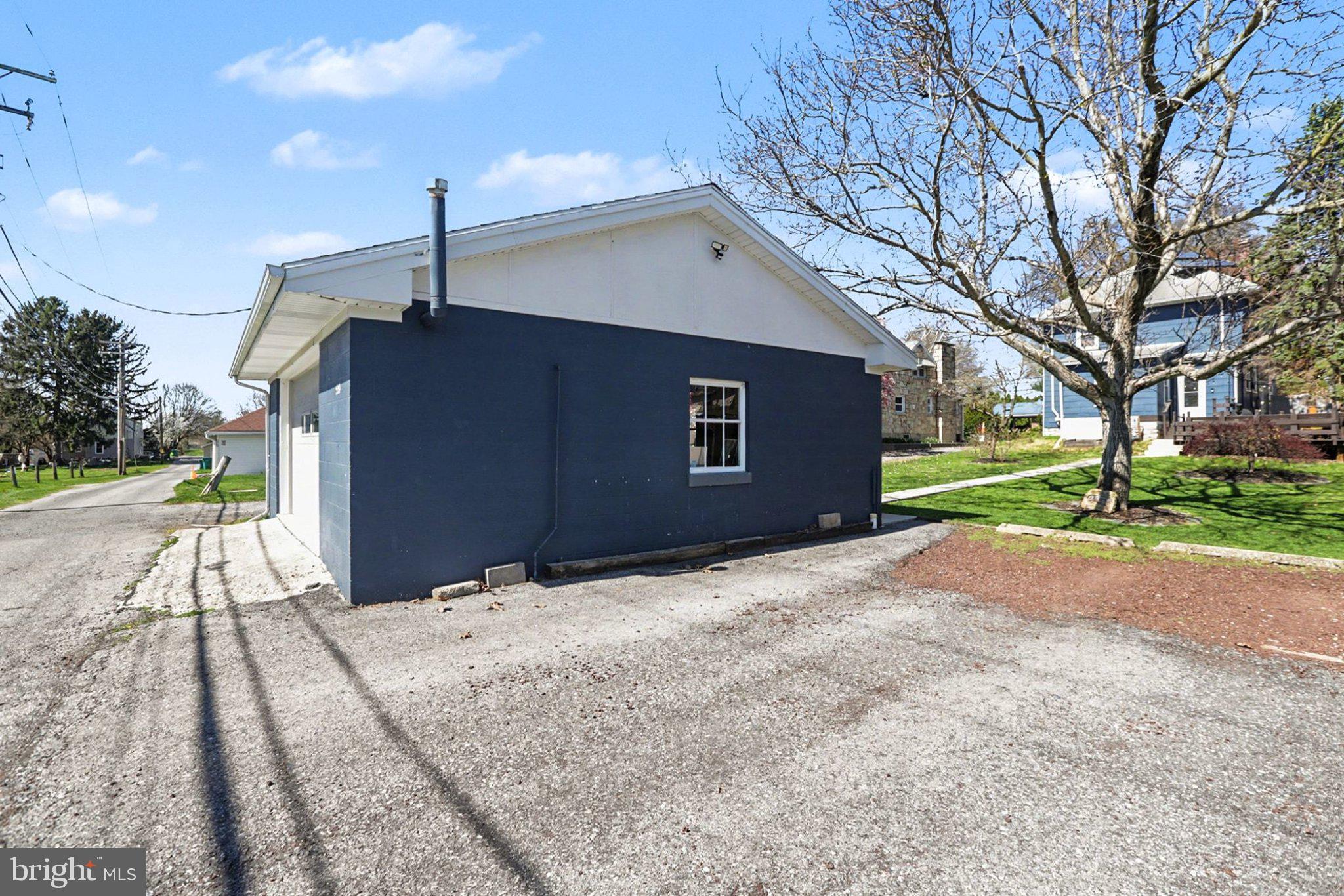 520 Hockersville Road Hershey, PA 17033 - Photo 39 of 39 a backyard of a house with a yard and garage