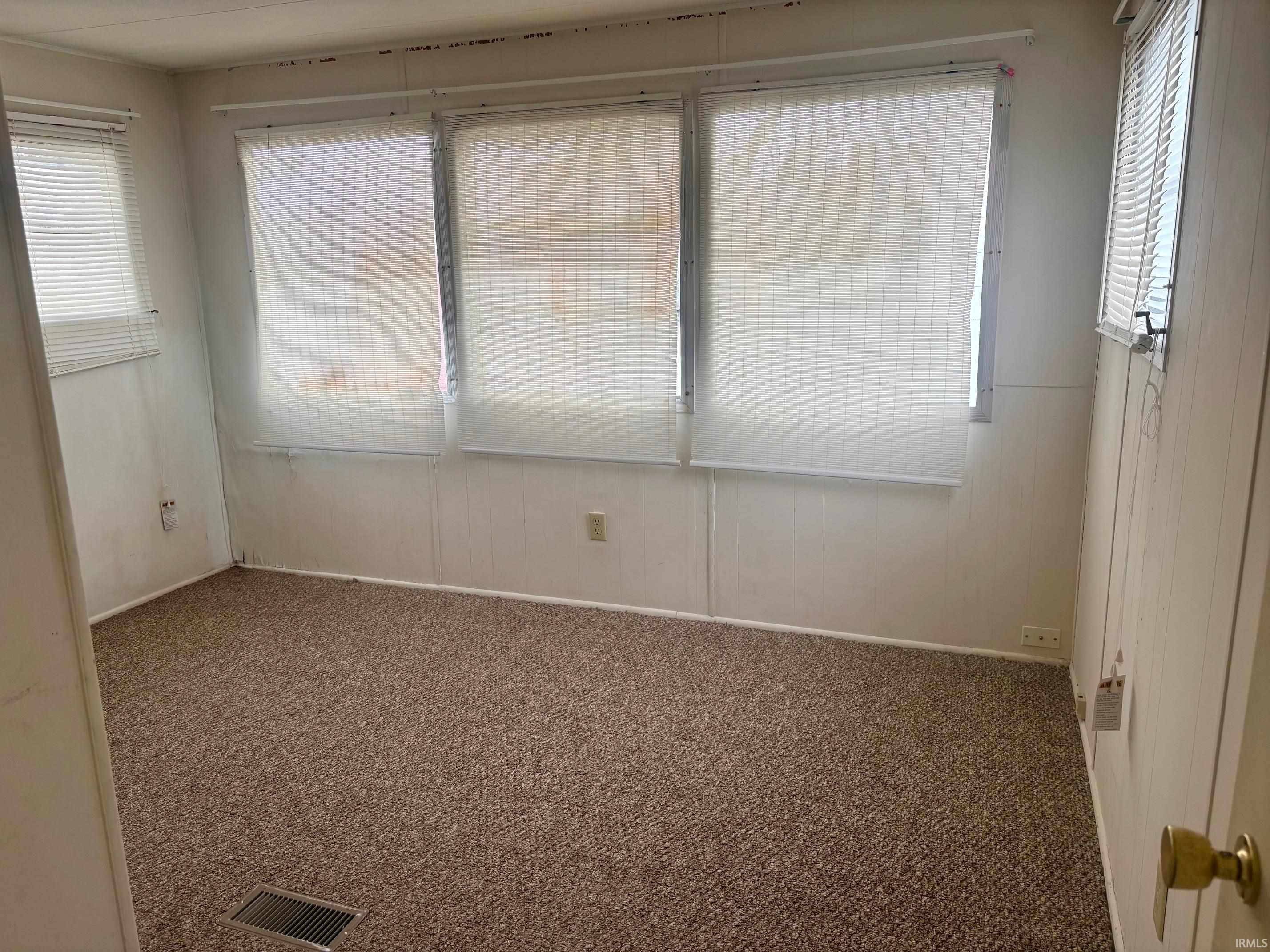 454 Maple Street Tipton, IN 46072 - Photo 11 of 17