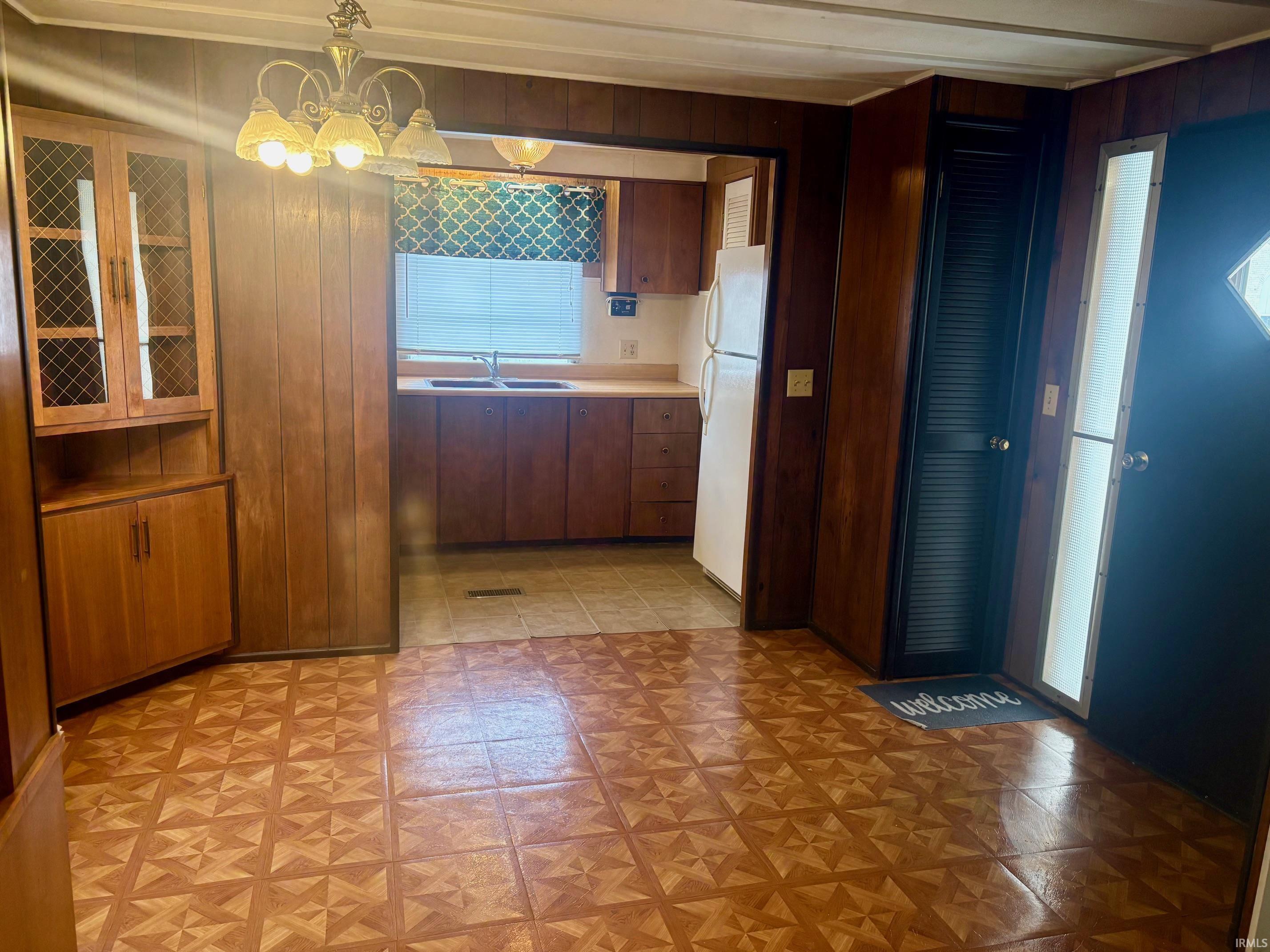 454 Maple Street Tipton, IN 46072 - Photo 8 of 17