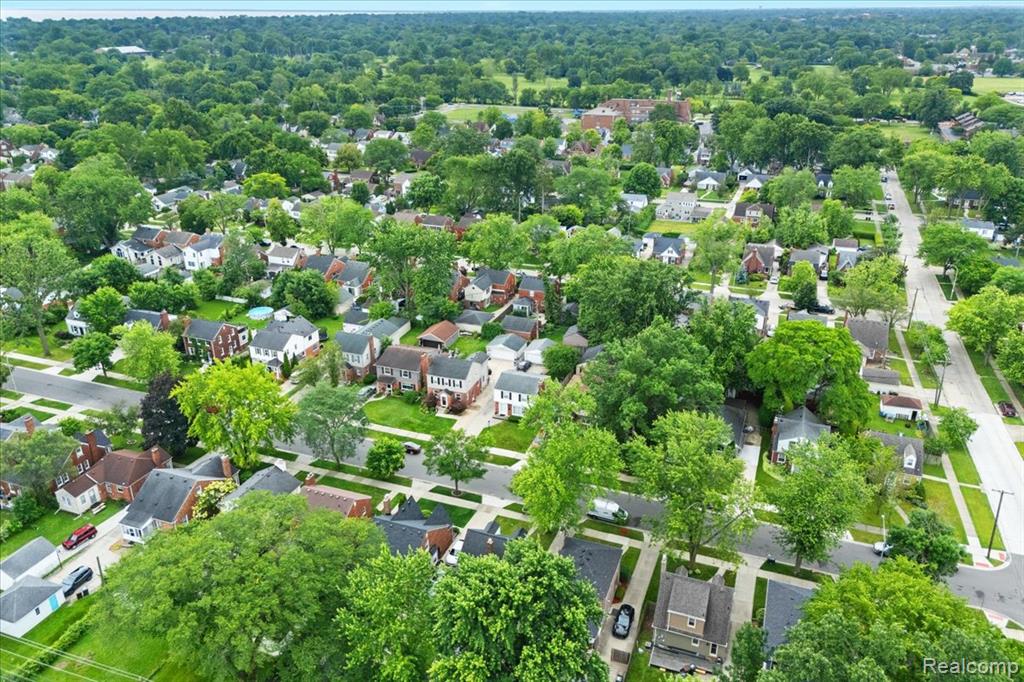 1624 Hampton Road Grosse Pointe Woods, MI 48236 - Photo 34 of 38