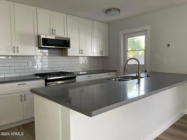 $2,600 | 414 East Malibu Drive, Tempe, AZ 85282