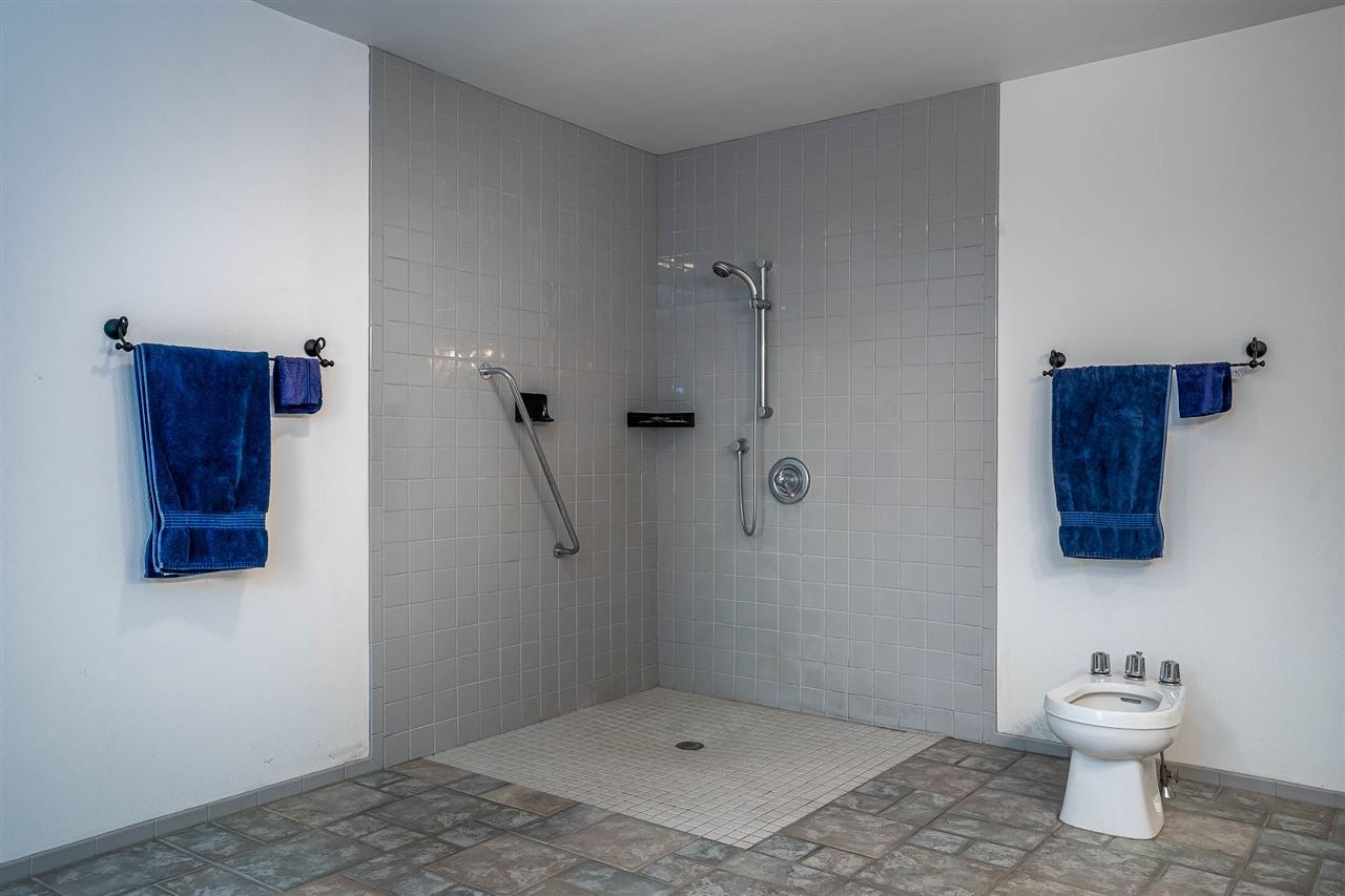 2559 Quincy Road Northeast Solon, IA 52333 - Photo 16 of 32 Gallery Image 16