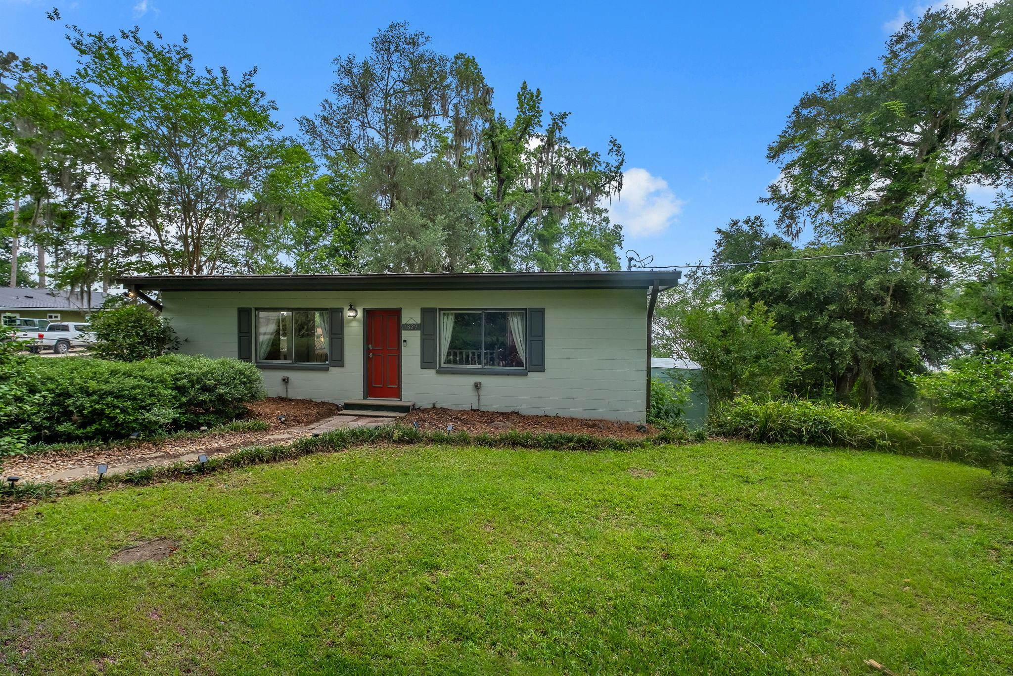 1829 Collins Landing Road Tallahassee, FL 32310 - Photo 3 of 49