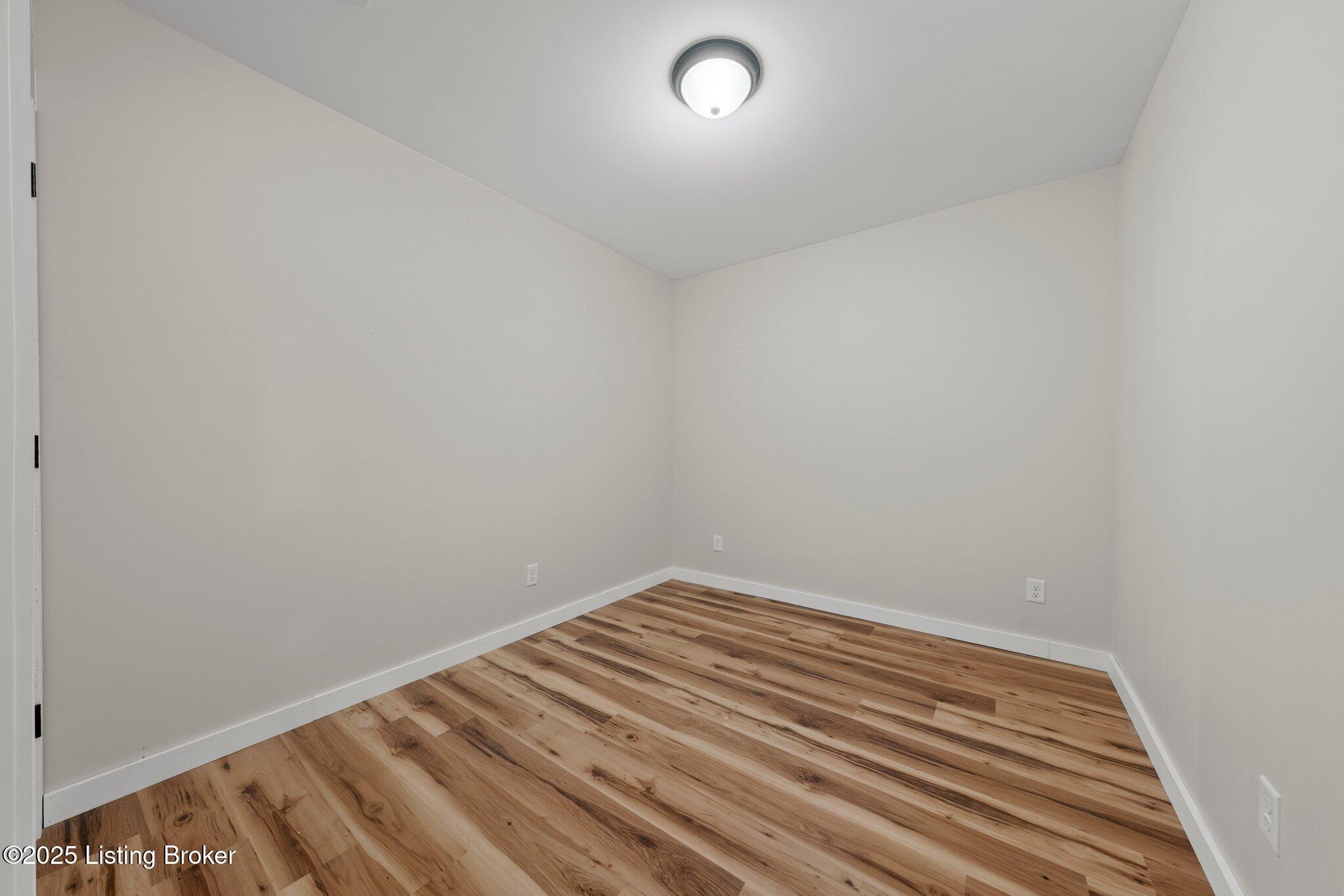 70 Deer Path Clarkson, KY 42726 - Photo 27 of 28 24-web-or-mls-DSC05039
