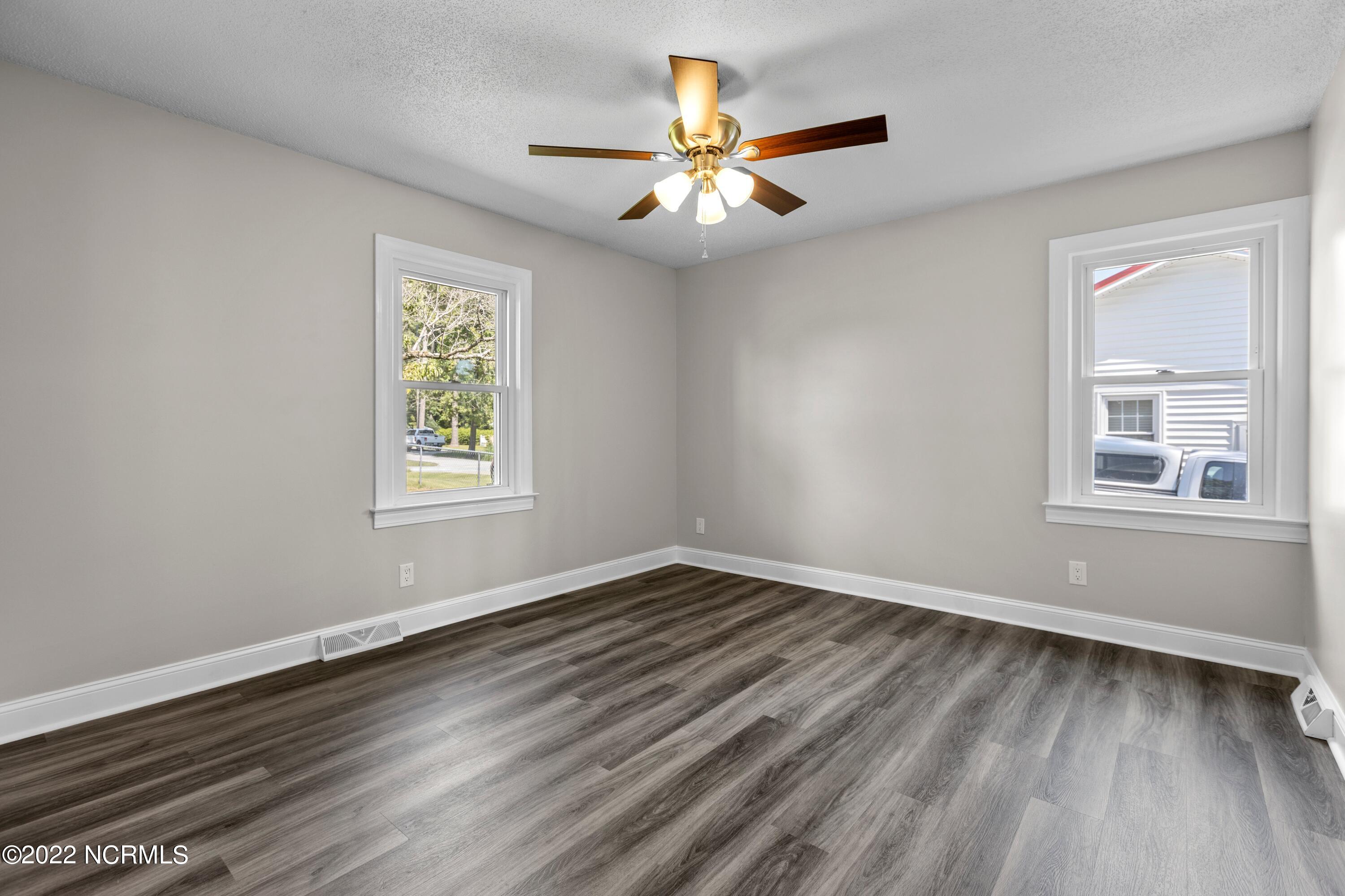 122 Rock Road Washington, NC 27889 - Photo 37 of 42 32-print-IMGL6970