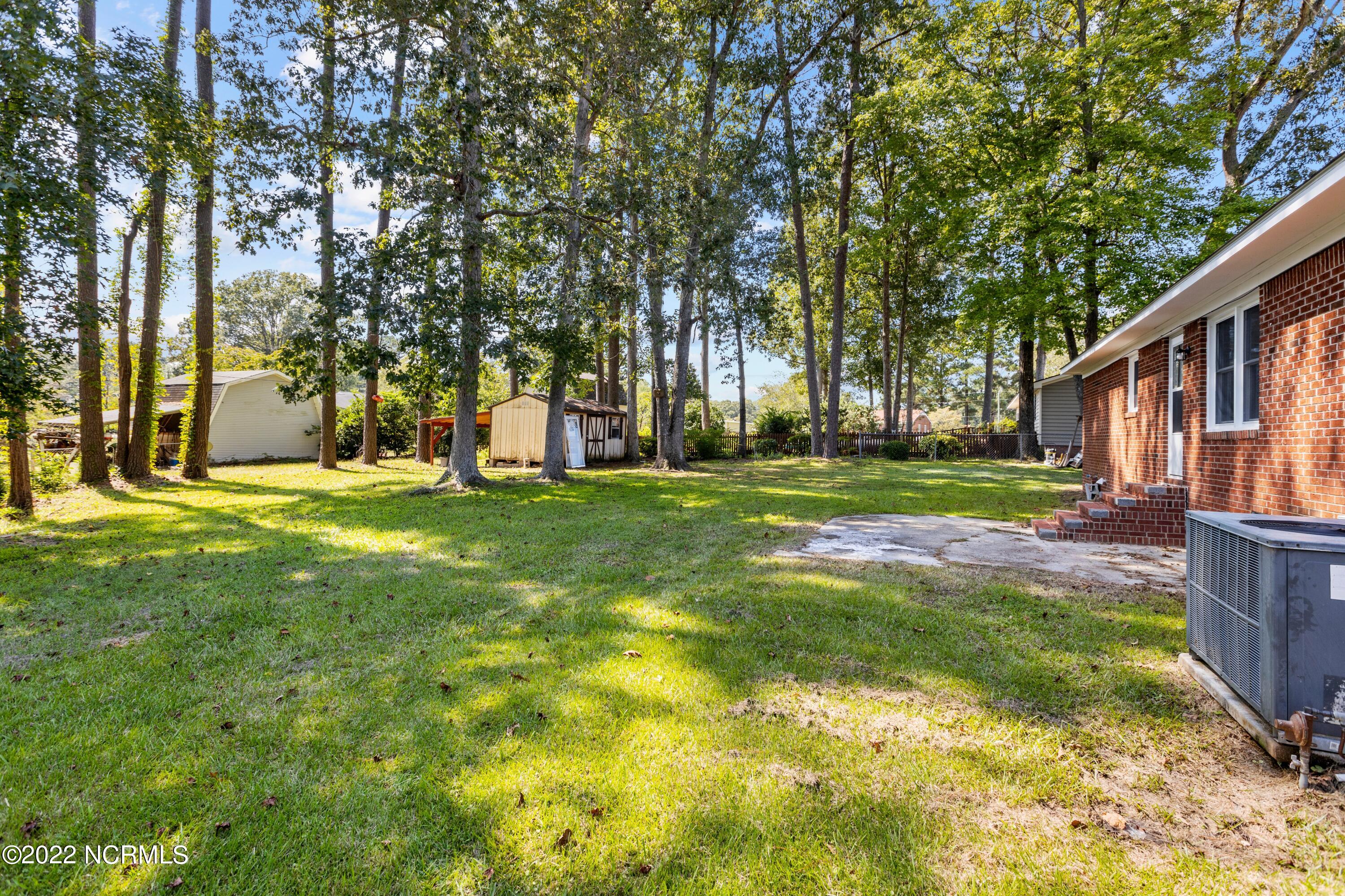 122 Rock Road Washington, NC 27889 - Photo 8 of 42 12-print-IMGL6923