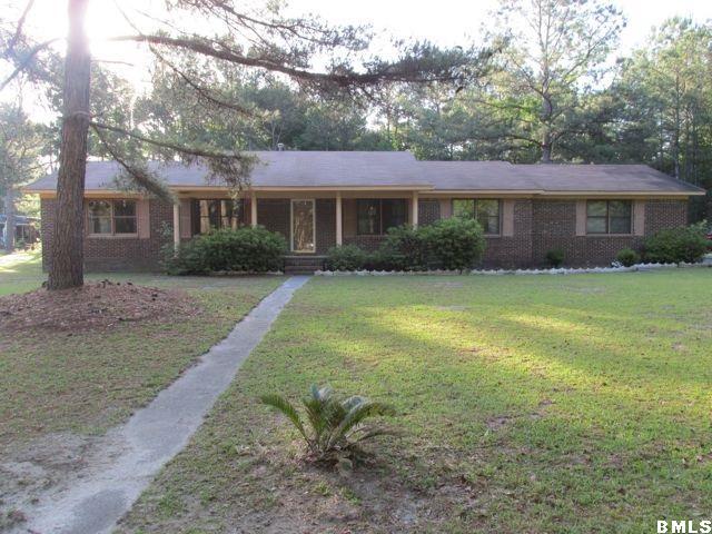 109 Coopers Hawk Road Ridgeland, SC 29936 - Photo 1 of 9 Primary Photo