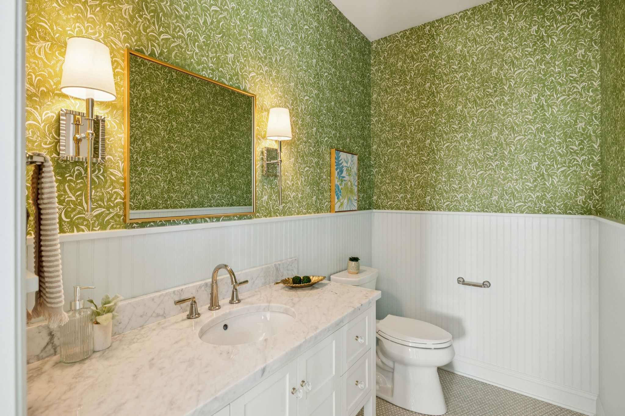 308 Bridge Avenue Murfreesboro, TN 37129 - Photo 15 of 28 a bathroom with a sink and a mirror
