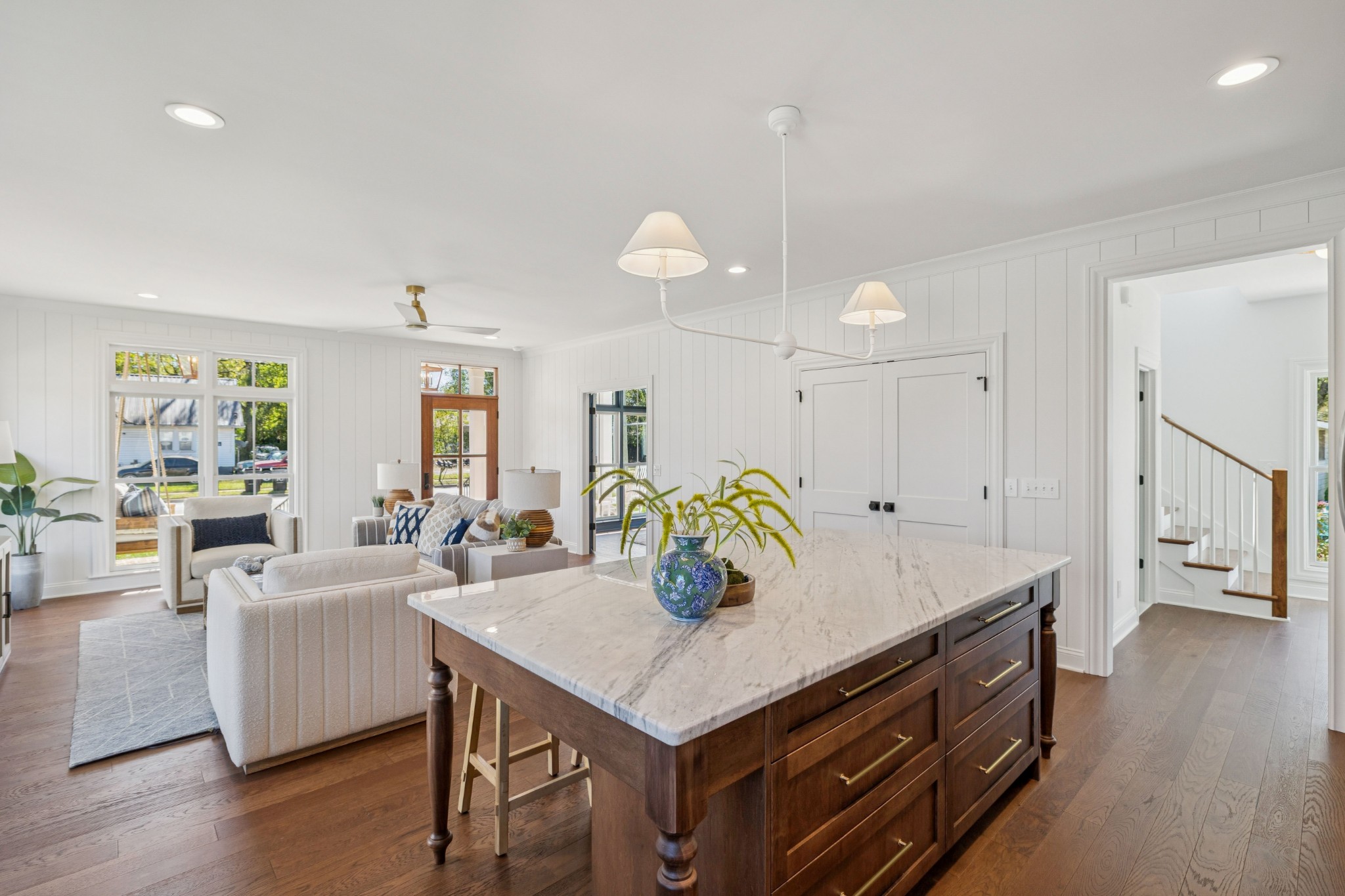 308 Bridge Avenue Murfreesboro, TN 37129 - Photo 10 of 28 a living room with furniture and wooden floor
