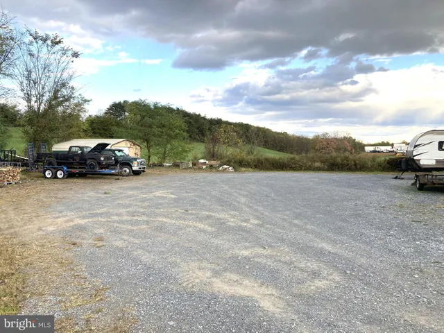 $899,950 | 7548 Linglestown Road, Harrisburg, PA 17112