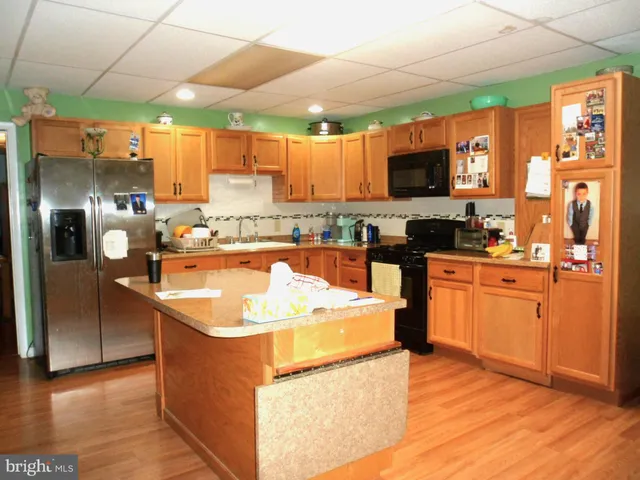 $899,950 | 7548 Linglestown Road, Harrisburg, PA 17112