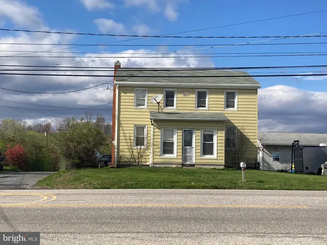 $899,950 | 7548 Linglestown Road, Harrisburg, PA 17112