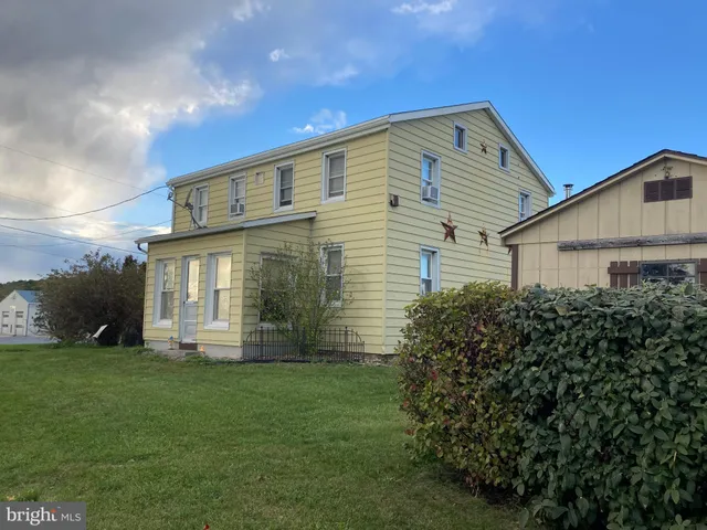 $899,950 | 7548 Linglestown Road, Harrisburg, PA 17112