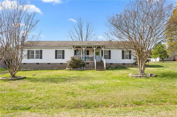 $250,000 | 900 Ingle Street, Gibsonville, NC 27249