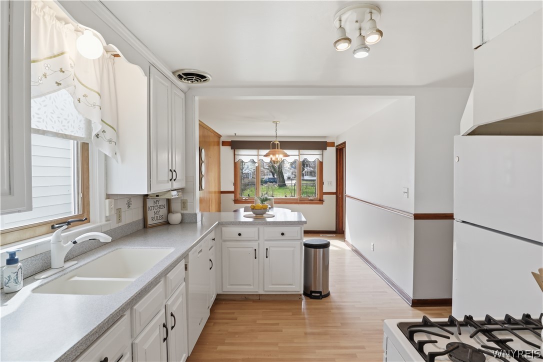 363 Wardman Road Tonawanda, NY 14217 - Photo 12 of 31