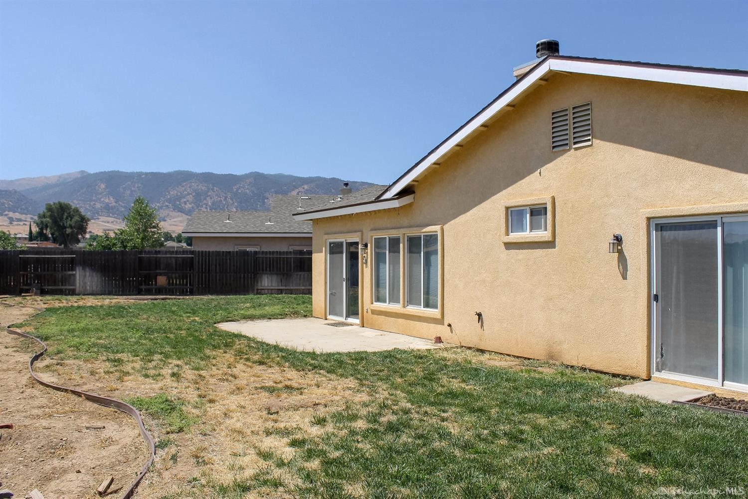 1026 Clearview Street Tehachapi, CA 93561 - Photo 32 of 32 Gallery Image 32