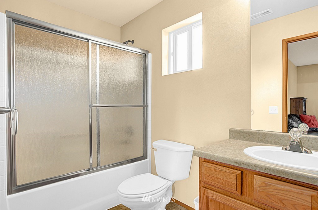 3801 155th Place Southeast Bothell, WA 98012 - Photo 11 of 14 Gallery Image 11
