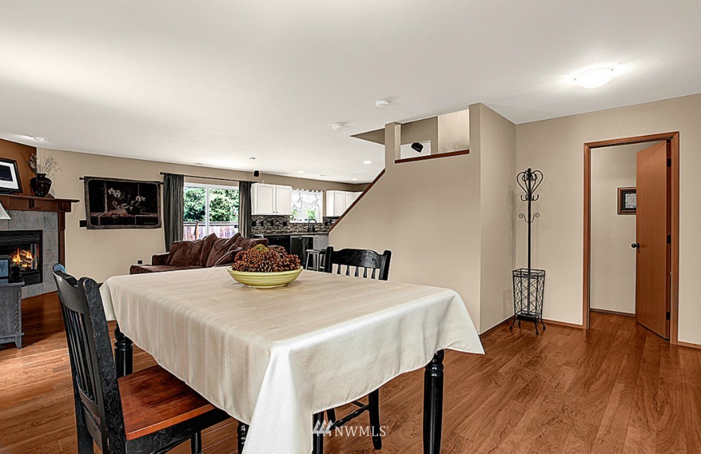 3801 155th Place Southeast Bothell, WA 98012 - Photo 5 of 14 Gallery Image 5