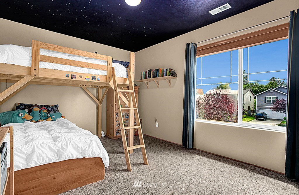 3801 155th Place Southeast Bothell, WA 98012 - Photo 10 of 14 Gallery Image 10