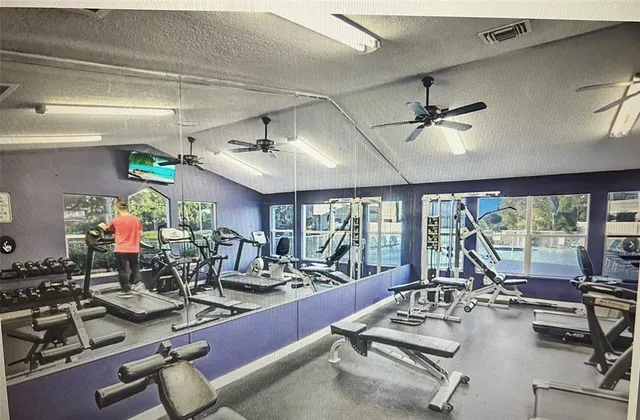 $1,700 | 3405 Northwest 44th Street, Unit 105, Lauderdale Lakes, FL 33309