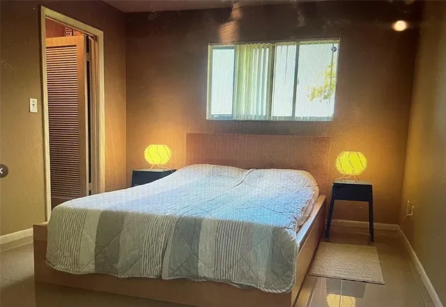 $1,700 | 3405 Northwest 44th Street, Unit 105, Lauderdale Lakes, FL 33309