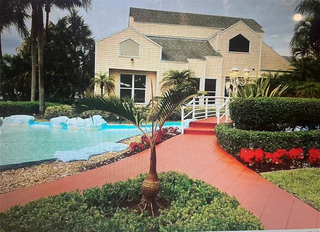 $1,700 | 3405 Northwest 44th Street, Unit 105, Lauderdale Lakes, FL 33309