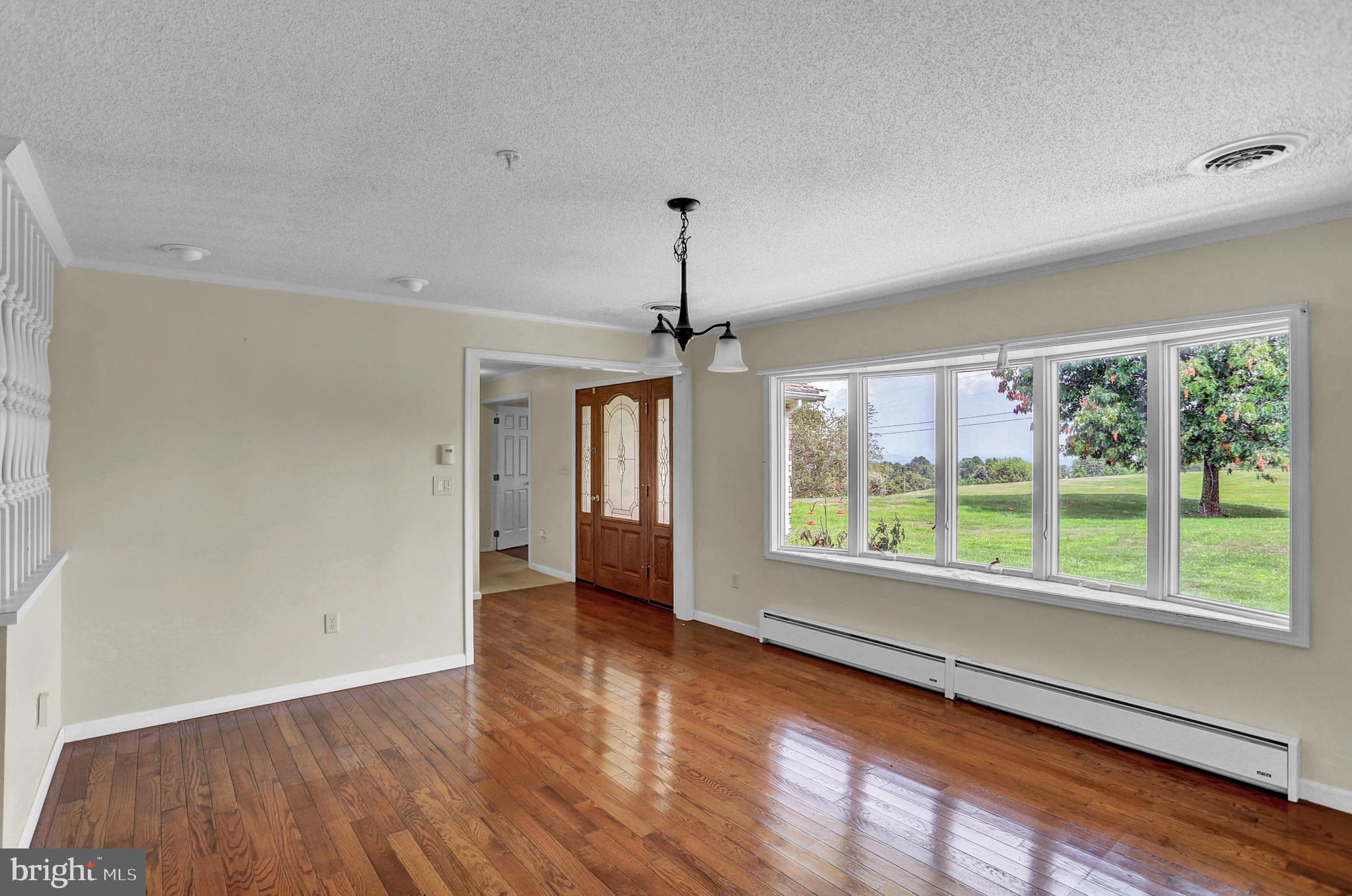 25 Warren Trail Fairfield, PA 17320 - Photo 19 of 42 Formal dining room