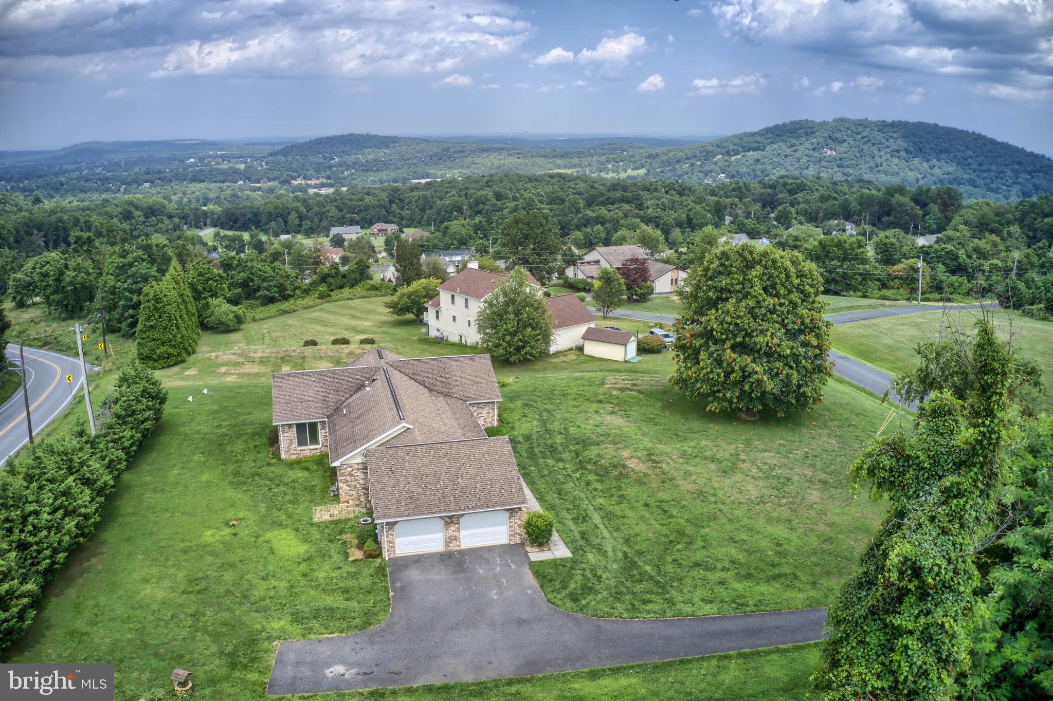 25 Warren Trail Fairfield, PA 17320 - Photo 5 of 42 Aerial view towards east